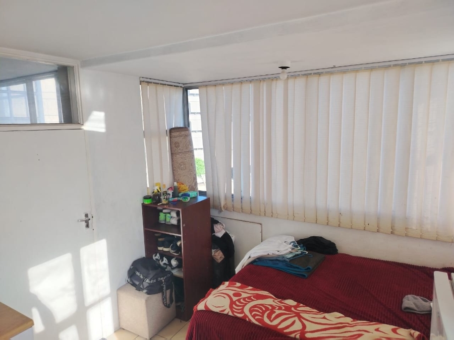 1 Bedroom Property for Sale in Bellville Central Western Cape